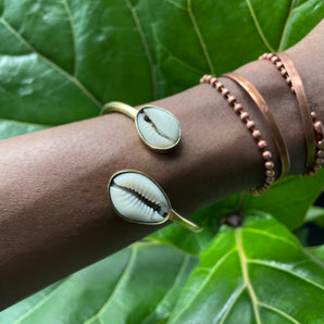 Cowry Adjustable Bangle